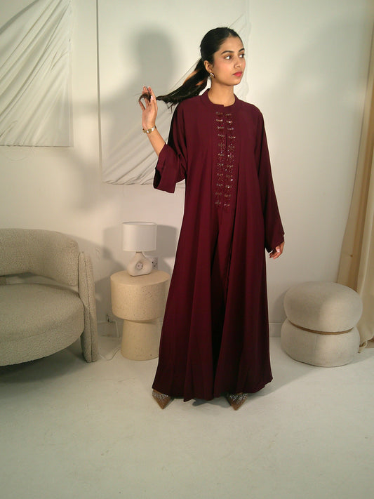 Yara in Regal Red